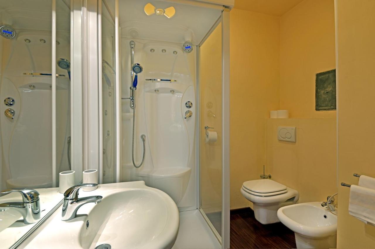 Camere Al Veliero Gardone Riviera Dış mekan fotoğraf